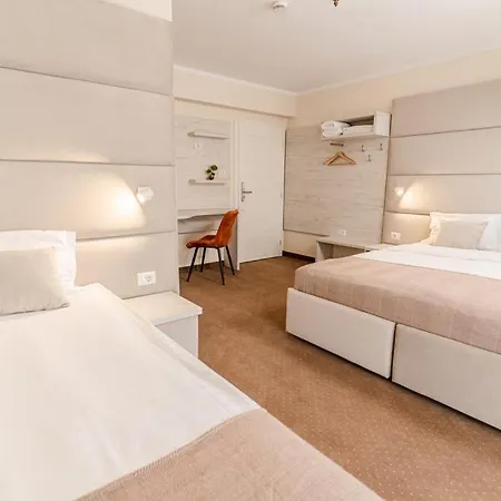 Pensiunea Elisei Konukevi 3*