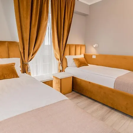 Pensiunea Elisei Maison d'hôtes 3*