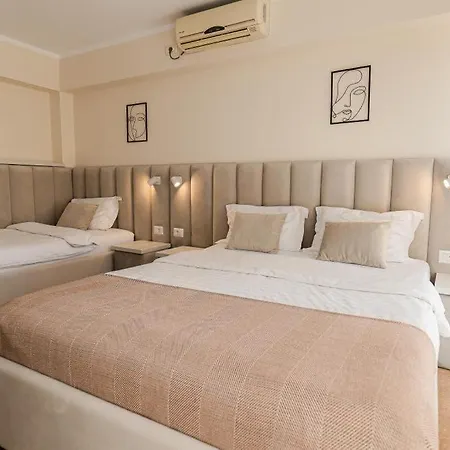 Pensiunea Elisei Гостевой дом 3*